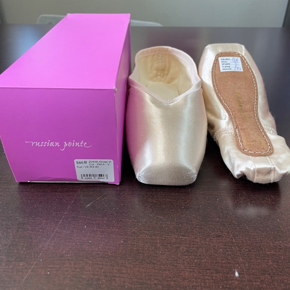 Russian Pointe Almaz Pointe Shoes - Picture 5 of 5
